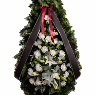 Coroană funerară cu garoafe albe și crini